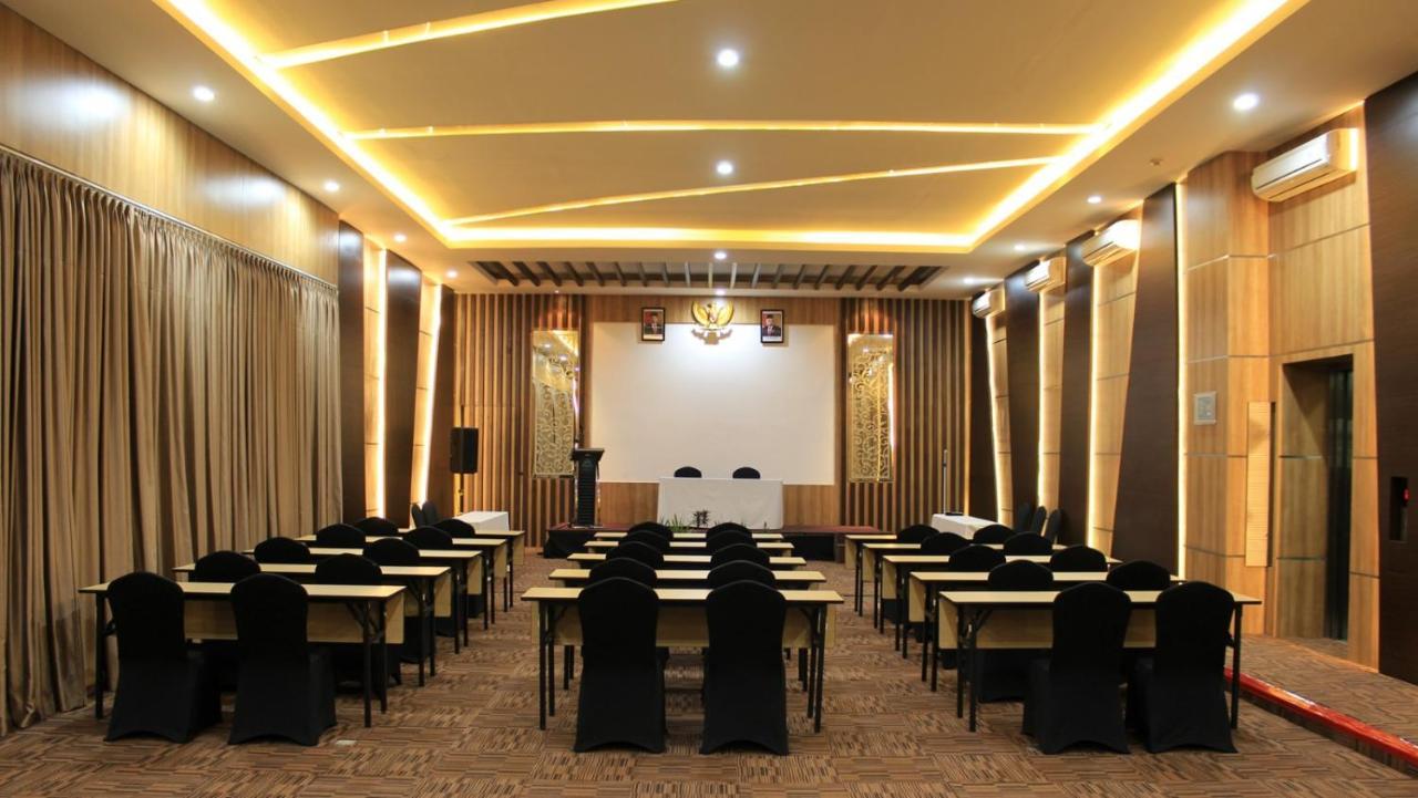 Khas Hotel